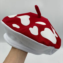 Cargar imagen en el visor de la galería, Gorrito de Honguito