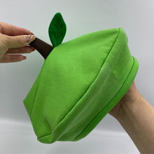 Cargar imagen en el visor de la galería, Gorrito de Manzana Verde