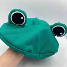 Cargar imagen en el visor de la galería, Gorrito Ranita