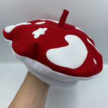 Cargar imagen en el visor de la galería, Gorrito de Honguito