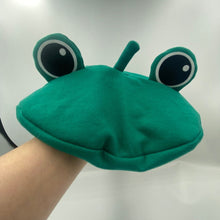 Cargar imagen en el visor de la galería, Gorrito Ranita