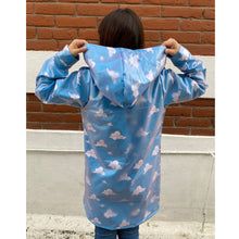 Cargar imagen en el visor de la galería, Impermeable Urokodaki