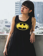Cargar imagen en el visor de la galería, Vestido Batman - Disponible 7 días después de la compra