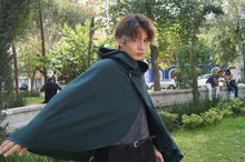 Cargar imagen en el visor de la galería, Capa Shingeki no Kyojin/ Attack On Titan - snk