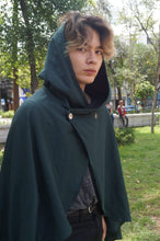 Cargar imagen en el visor de la galería, Capa Shingeki no Kyojin/ Attack On Titan - snk