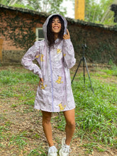 Cargar imagen en el visor de la galería, Impermeable Pikachu and Poke - Disponible 14 días después de la compra