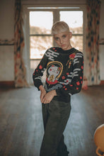 Cargar imagen en el visor de la galería, Suéter Neko Bling