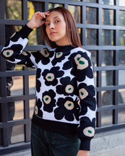 Cargar imagen en el visor de la galería, Suéter Bloom Black