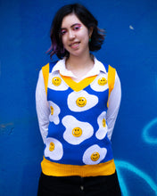 Cargar imagen en el visor de la galería, Chaleco Huevitos